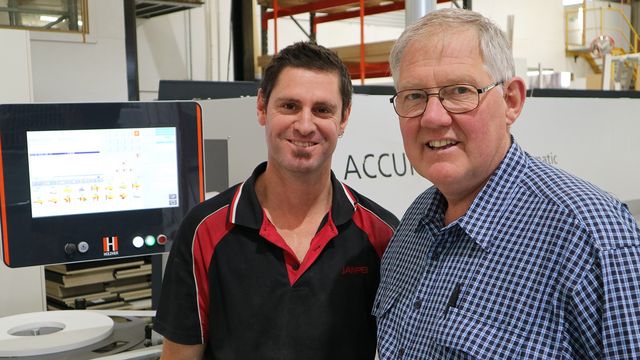 HOLZHER Australie client de référence Janper - Plaqueuse de chants Accura